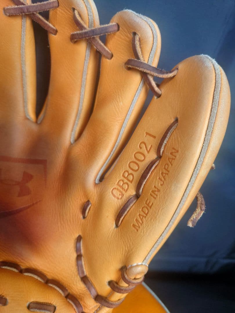 Under Armour 硬式内野手用グローブ　松田　宣浩モデル