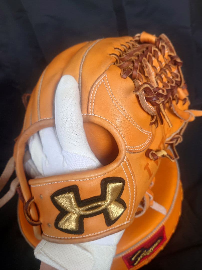Under Armour 硬式内野手用グローブ　松田　宣浩モデル