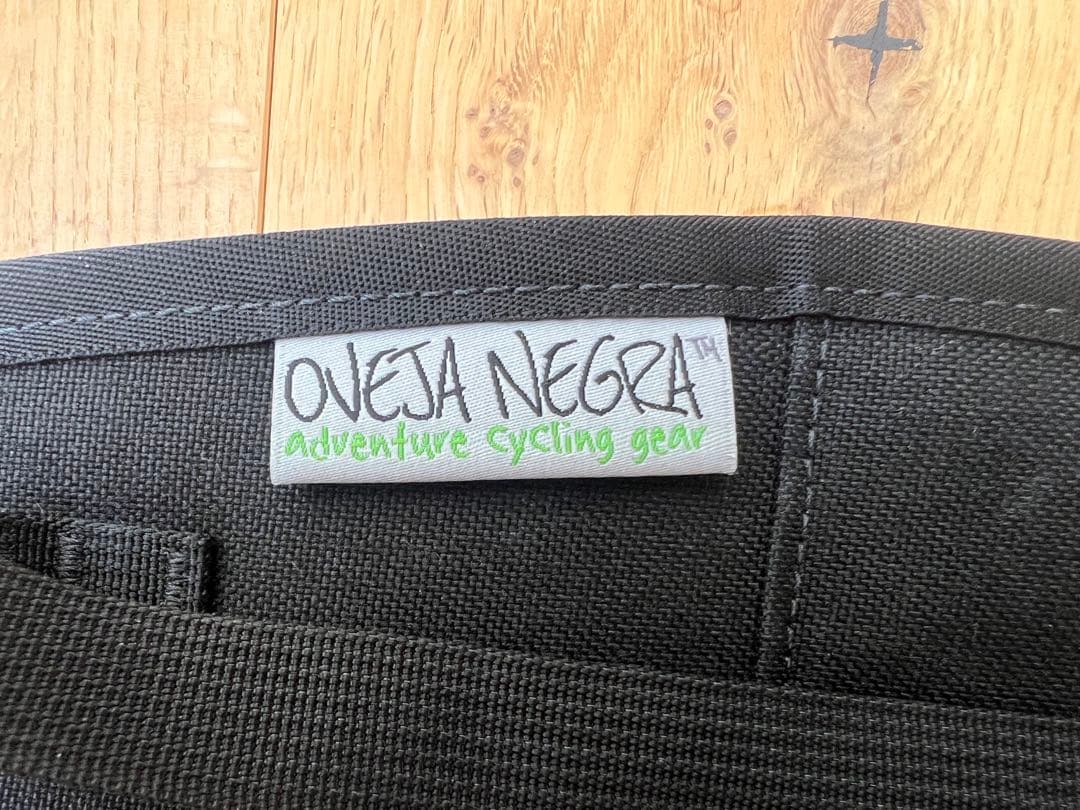 OVEJA NEGRA フロントエンドローダー ドライバッグマウント
