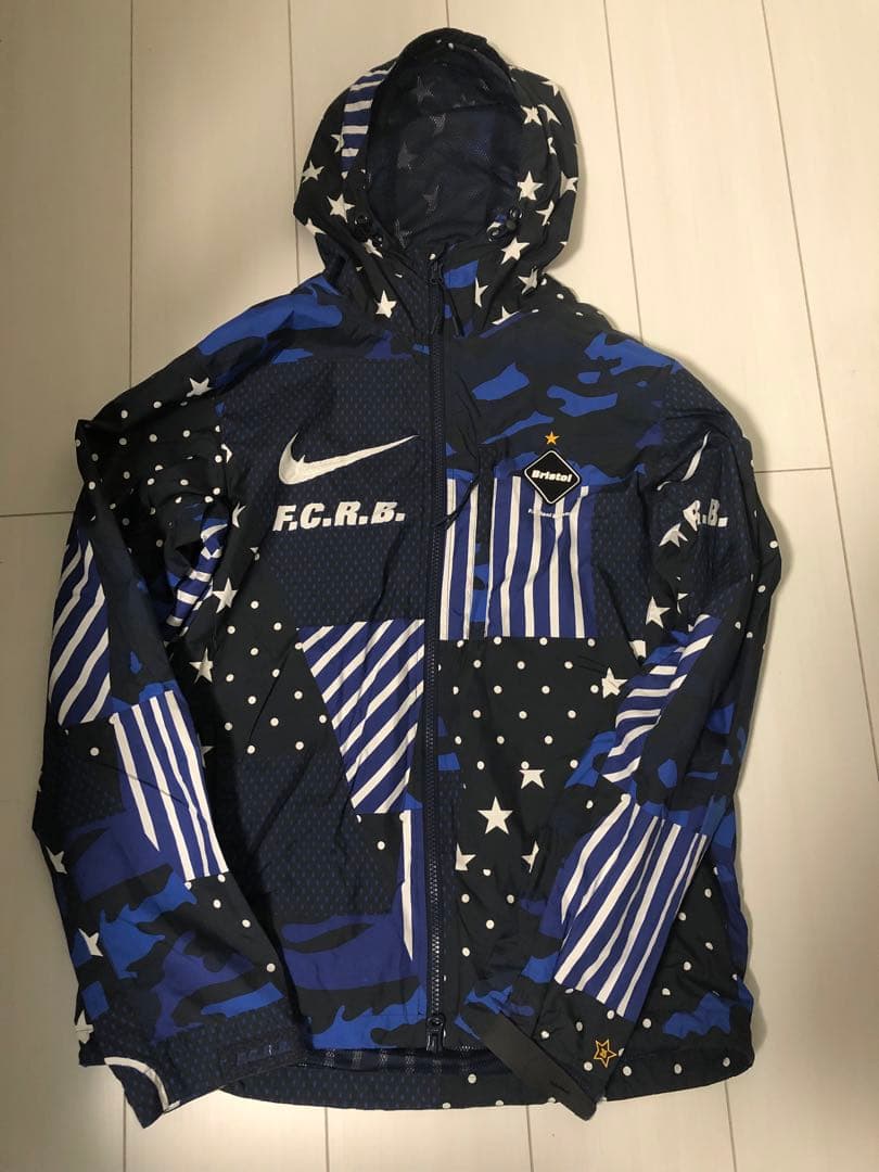 【美品】FCRB セットアップ　WOVEN S NIKE
