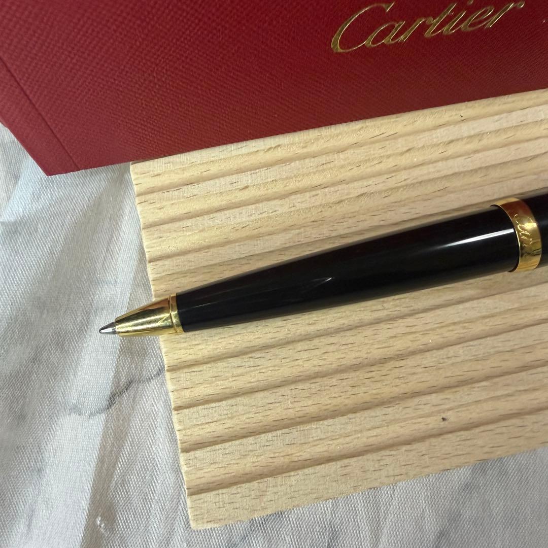 Cartier ボールペン 黒 専用ケース付き