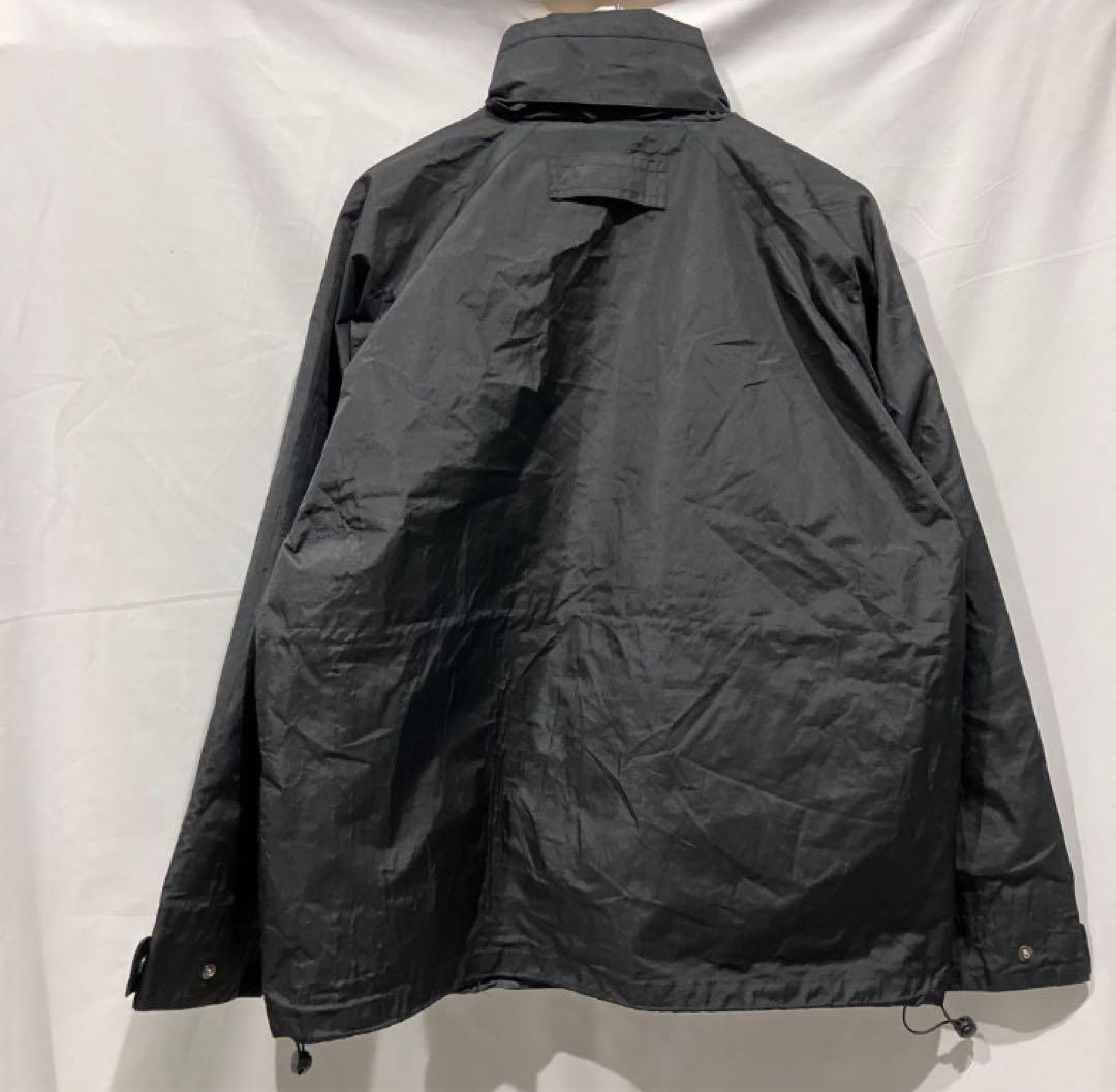 新品未使用 ナイキプルオーバーパーカー& トミーヒルフィガー ナイロンジャケット