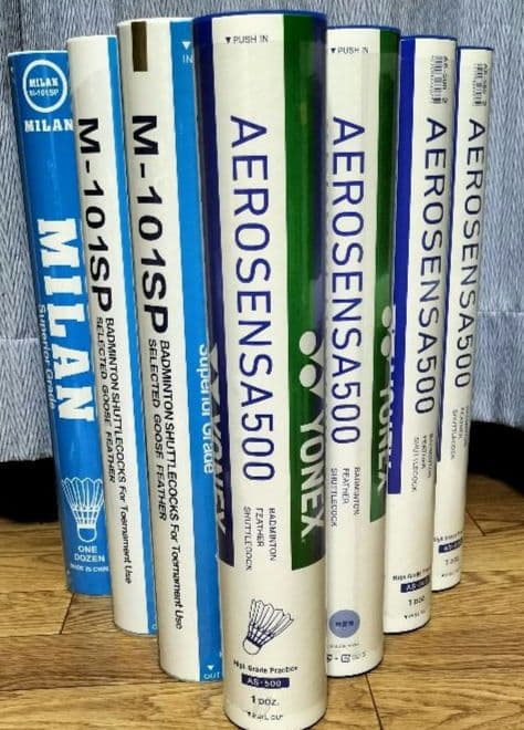 中古バドミントン シャトル AEROSENSA500+他メーカー 120球