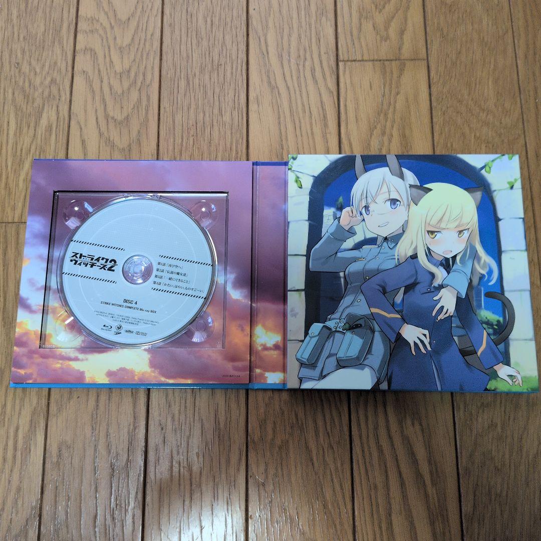 ストライクウィッチーズ コンプリート Blu-ray BOX〈初回生産限定版・…