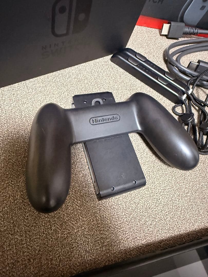 【大人気】Nintendo Switch 本体　美品 動作確認済み