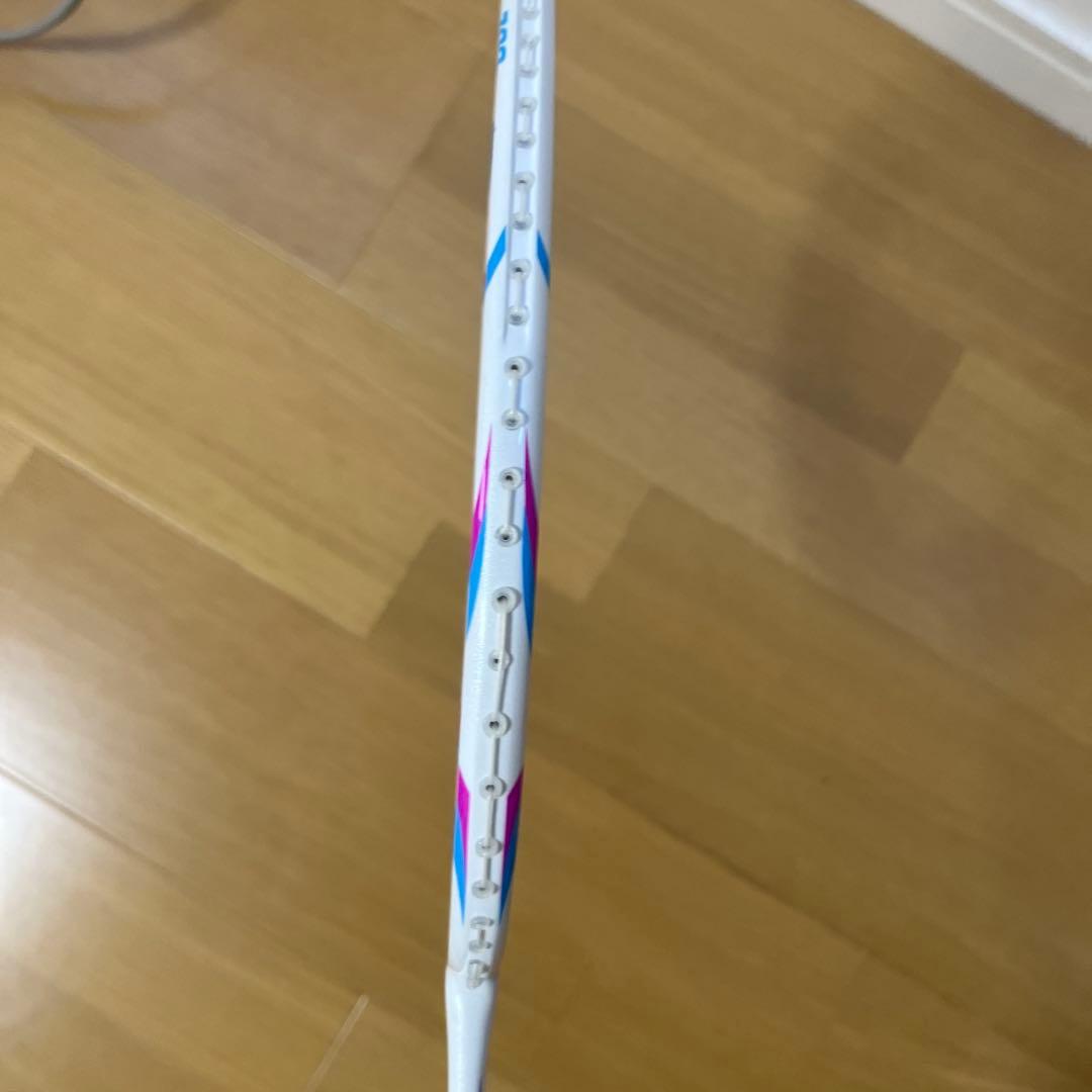 最終値下げ薫風 Kumpoo バドミントンラケット パワーショットナノ700 K