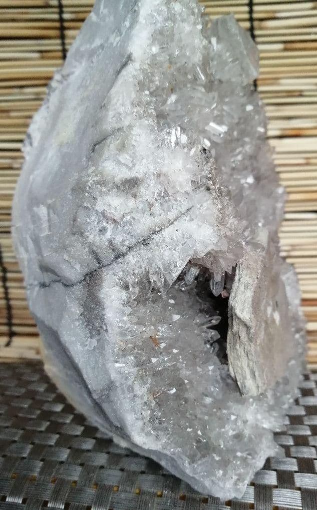水晶クラスター【2.5kg】t- 298