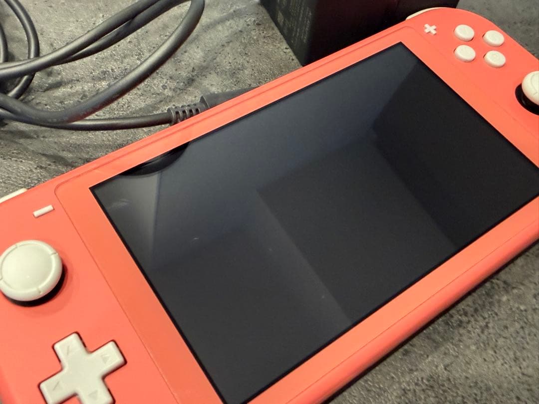 Switch Lite コーラル