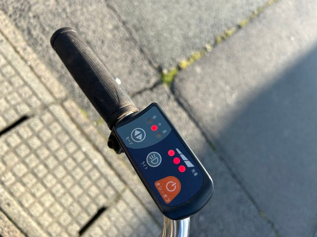 ミムゴ電動アシスト三輪車 カゴ付、バッテリー新品同様(本日だけの特価)
