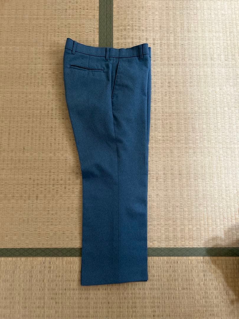 Levi’s アクションスラックス