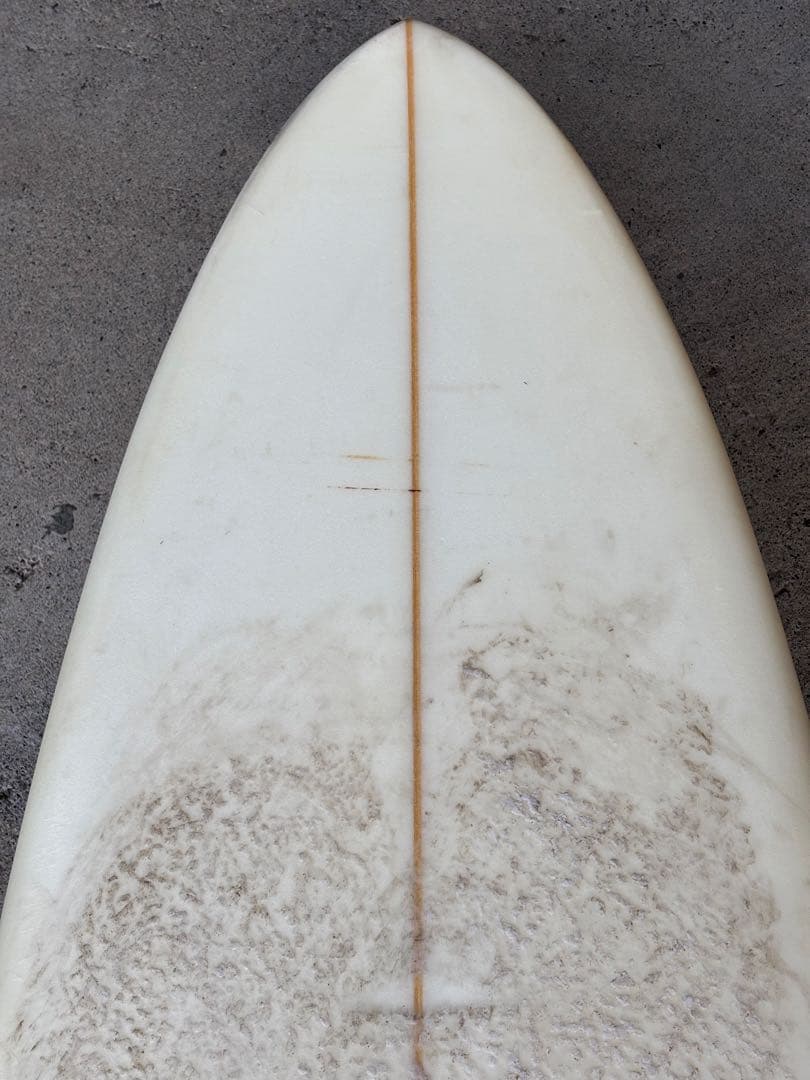 サーフボード　6'10