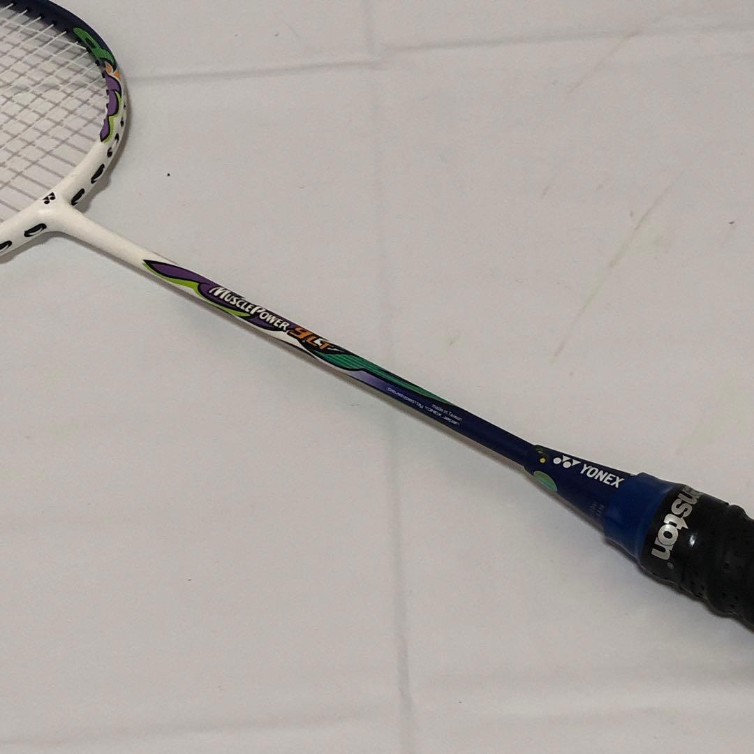 【美品】 YONEX ラケット Muscle Power 9LT ケースつき