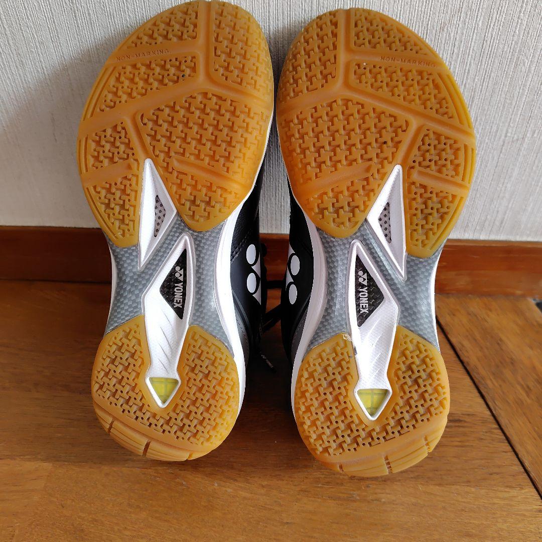 YONEX パワークッション 65Z バドミントンシューズ 24センチ