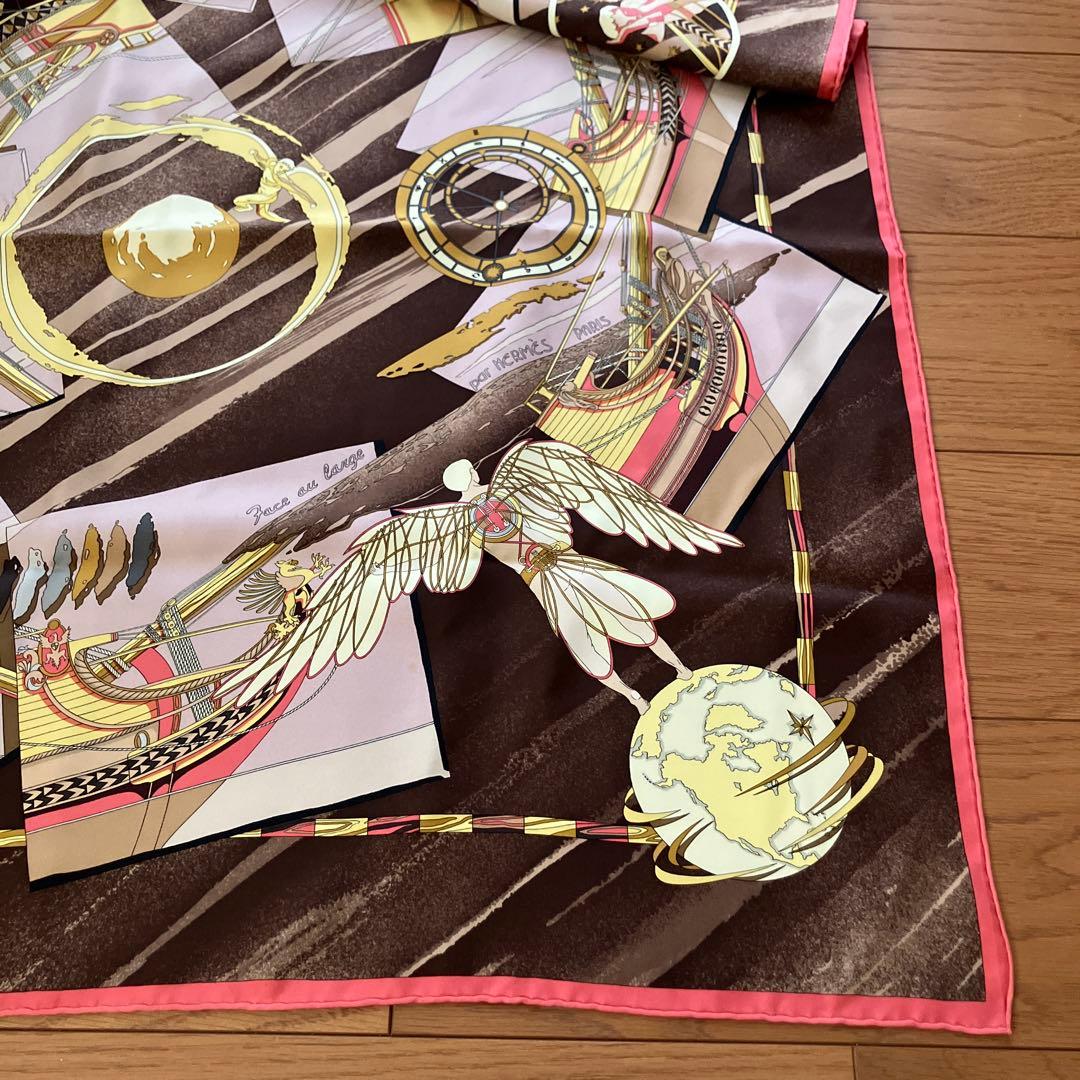 HERMES エルメス　シルクスカーフ カレ90