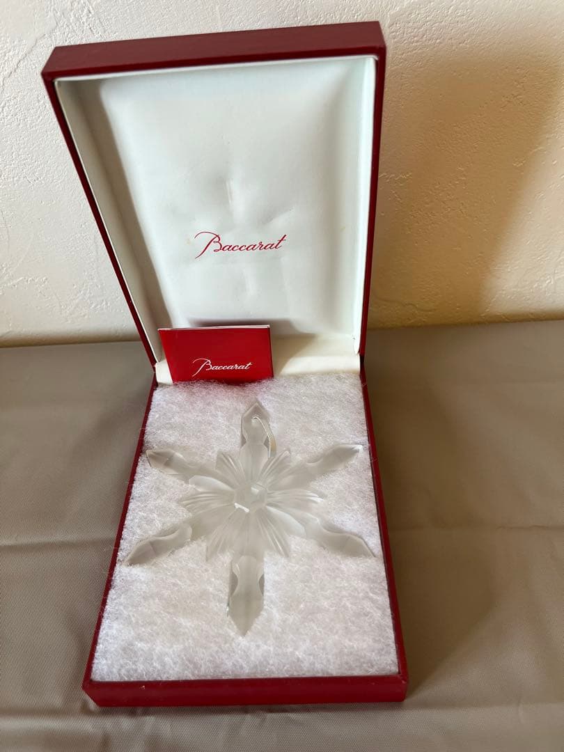 Baccarat バカラ　 雪の結晶型オーナメント