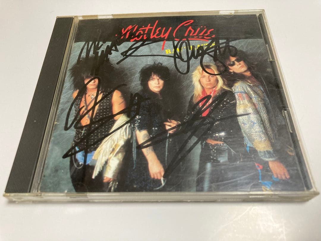 レアMötley Crüe サインCD モトリー クルー　motley crue