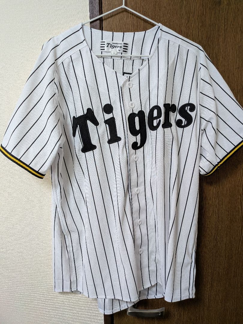 阪神タイガース　佐藤輝明　レプリカユニフォーム　ホーム　Lサイズ　2026年度