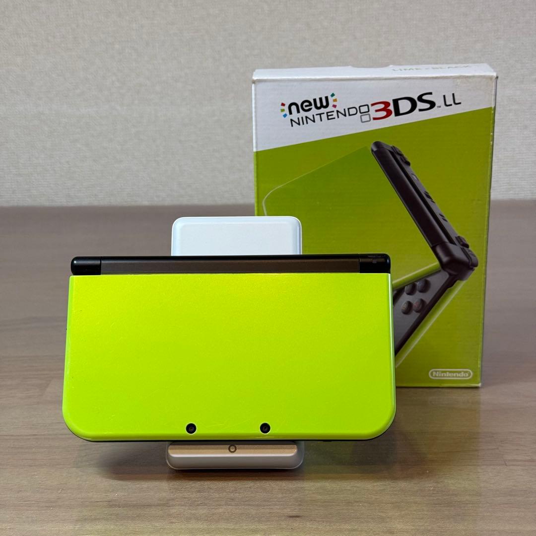 4-158 Newニンテンドー3DS LL ライム×ブラック 箱付き