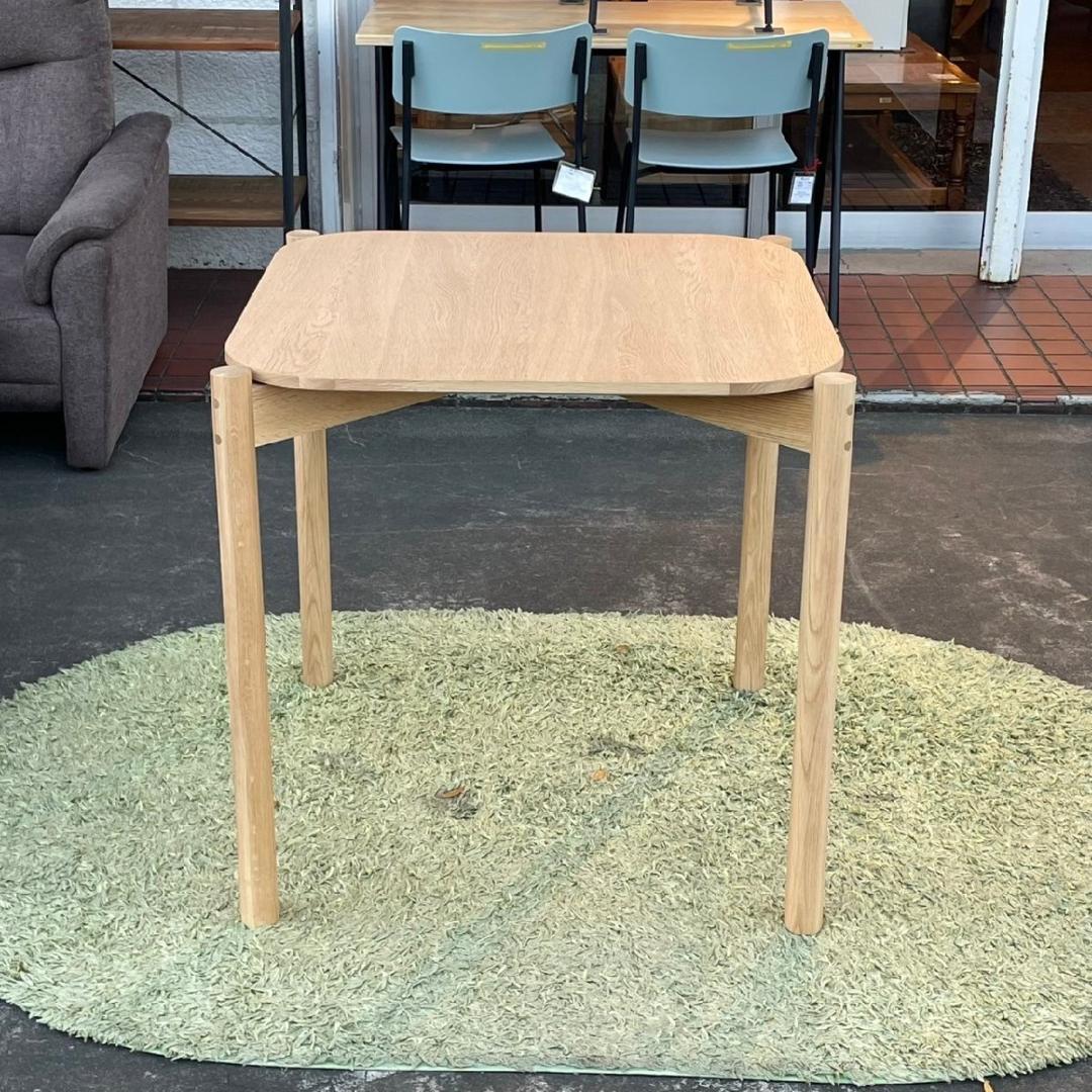 カリモクニュースタンダード CASTOR TABLE 北欧 モダン シンプル