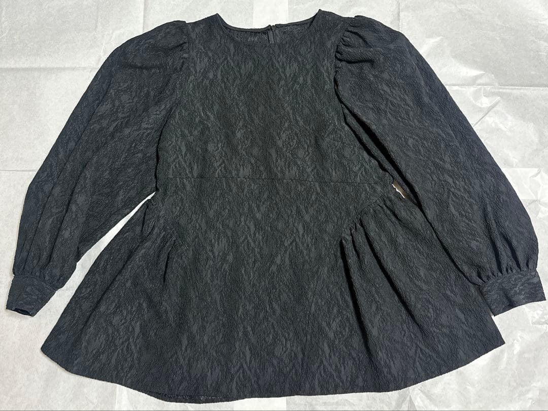 OHGA FLOAT BLOUSE フロートブラウス ジャガード　ブラック