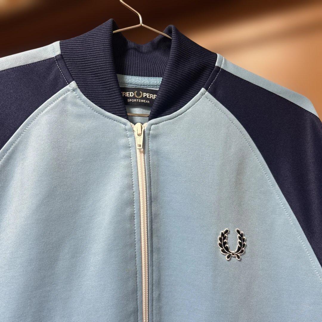 FRED PERRY トラックジャケット