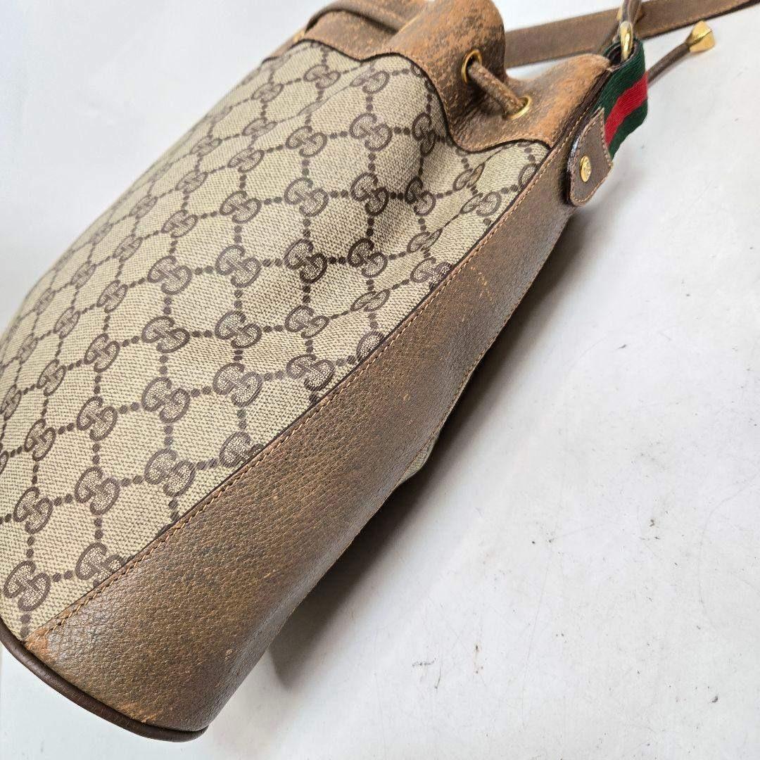 GUCCI ショルダーバッグ 巾着型 GGスプリーム シェリーライン