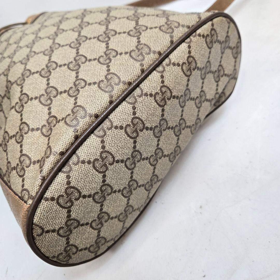 GUCCI ショルダーバッグ 巾着型 GGスプリーム シェリーライン