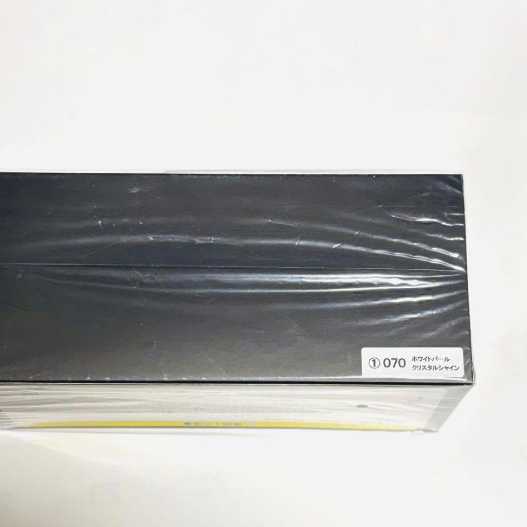 トヨタ ヤリス 1/30 ミニカー ホワイトパール 新品 未開封