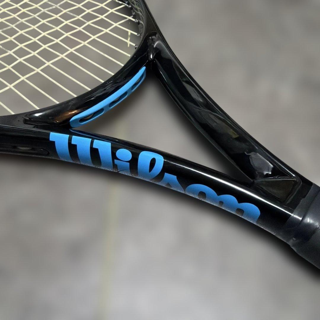 超美品　Wilson ULTRA100L V3.0 硬式テニスラケット280g