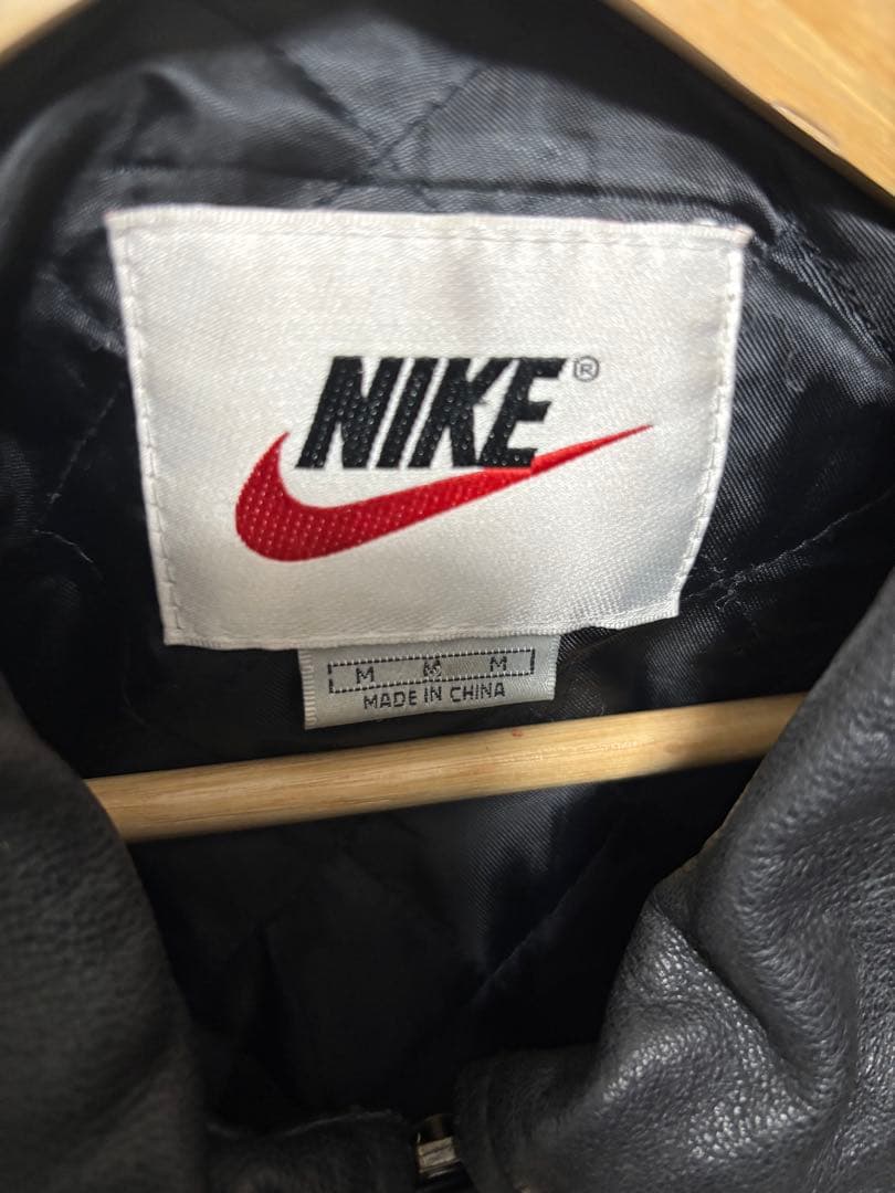 NIKE レザージャケット　シュプリーム元ネタ