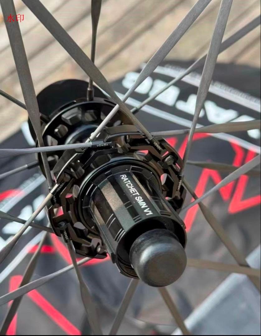 新品未使用LUN HYPER3ルンハイパー3 カーボンホイールレーザーロゴa