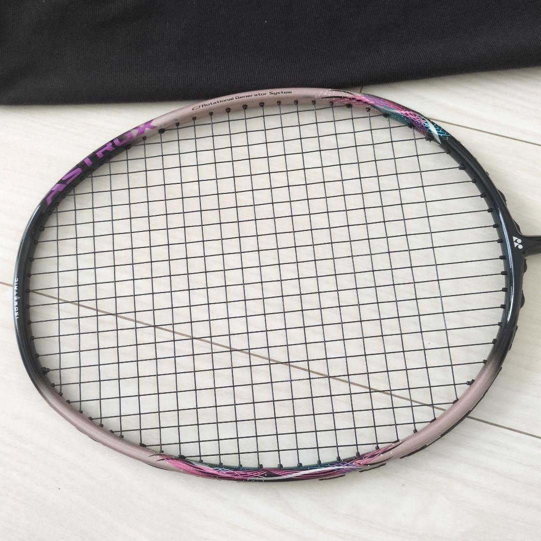 バドミントン　ラケット　YONEX　ヨネックス　ASTROX　ガット　グリップ