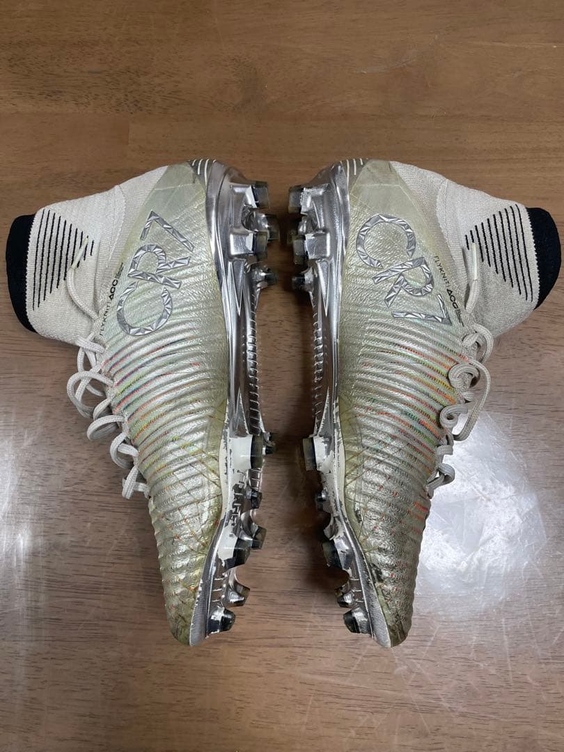 ナイキ マーキュリアル スーパーフライV CR7 Melhor 27cm