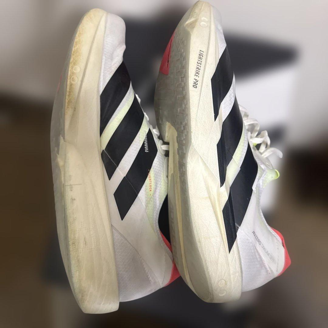 走行距離20キロ位　ADIZERO TAKUMI SEN 11 27cm