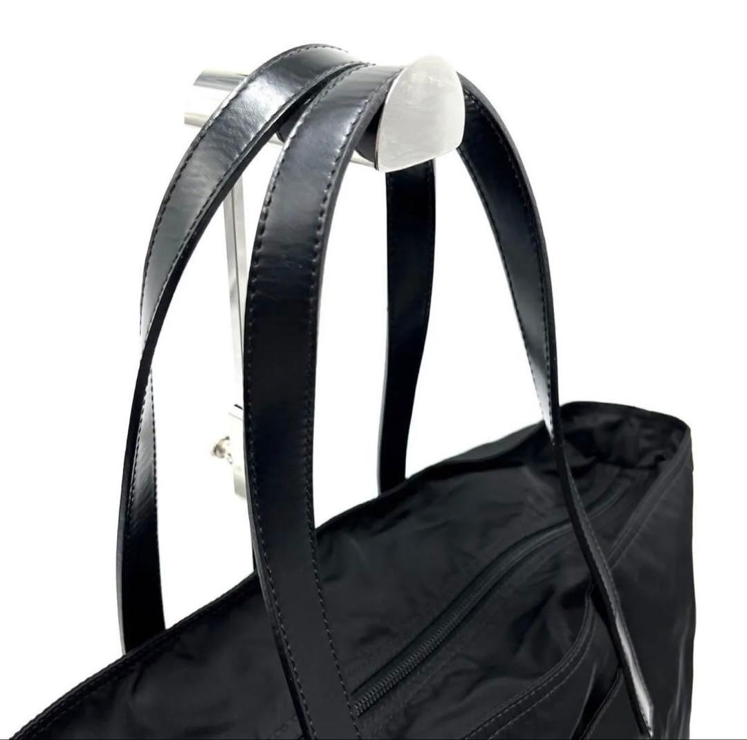 PRADA ブラック ナイロン トートバッグ