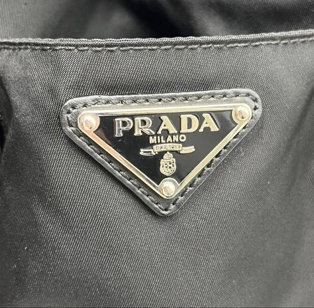 PRADA ブラック ナイロン トートバッグ