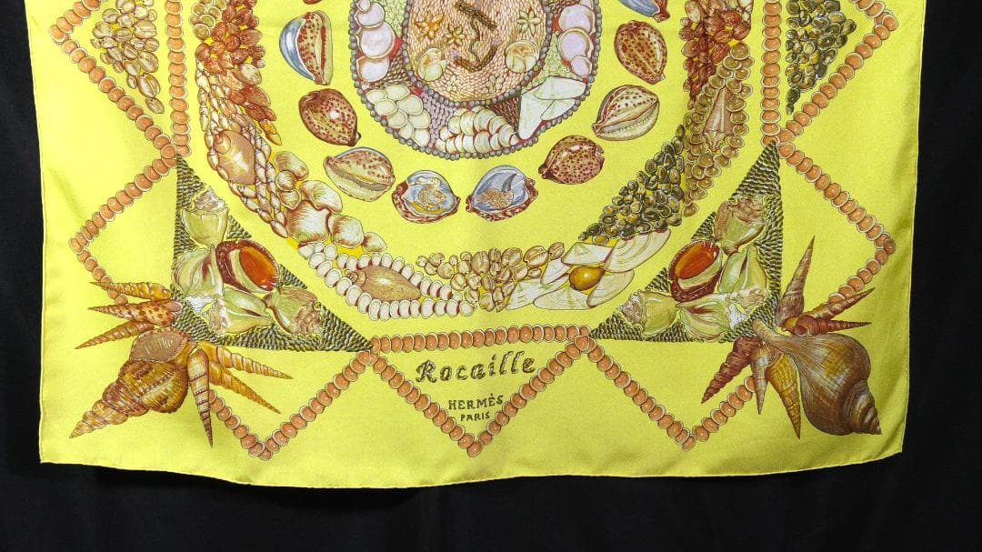 美品　HERMES エルメス　大判スカーフ　カレ90　 D565