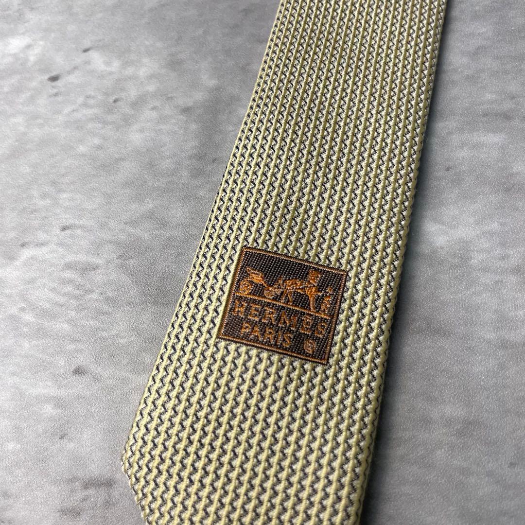 美品 HERMES エルメス ジャガード ソリッド ネクタイ アイボリー 白