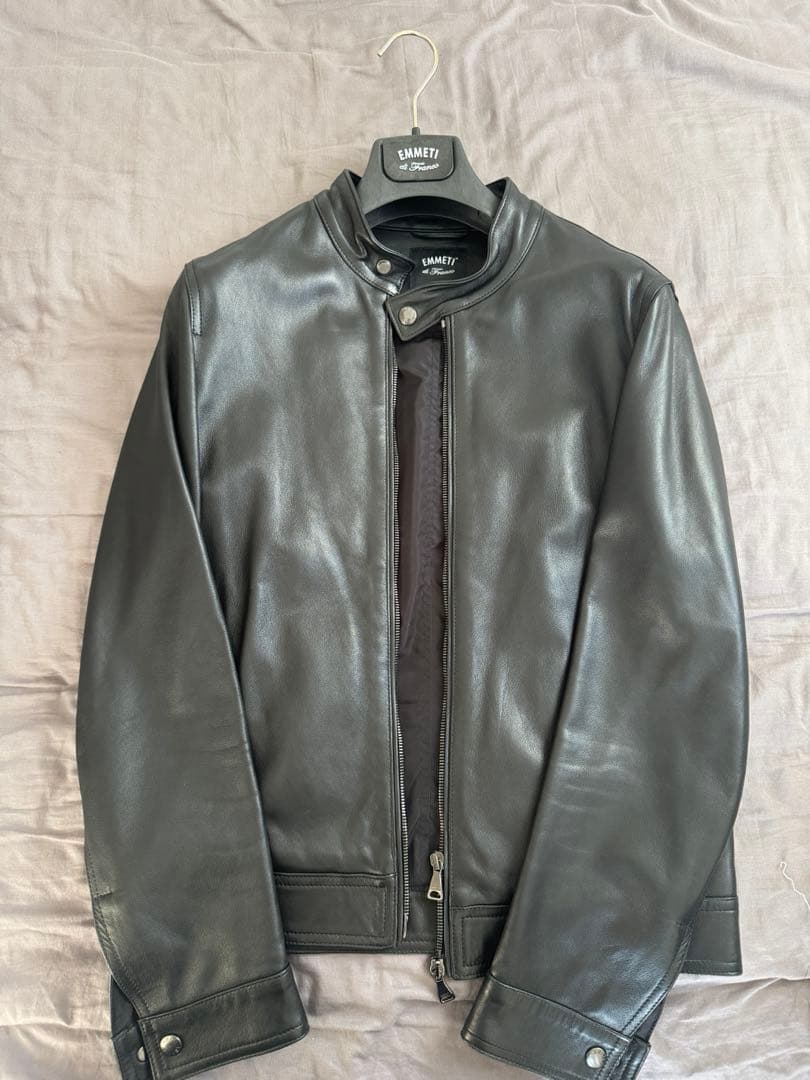 EMMETI JURI ブラック 46 レザー シングルライダース