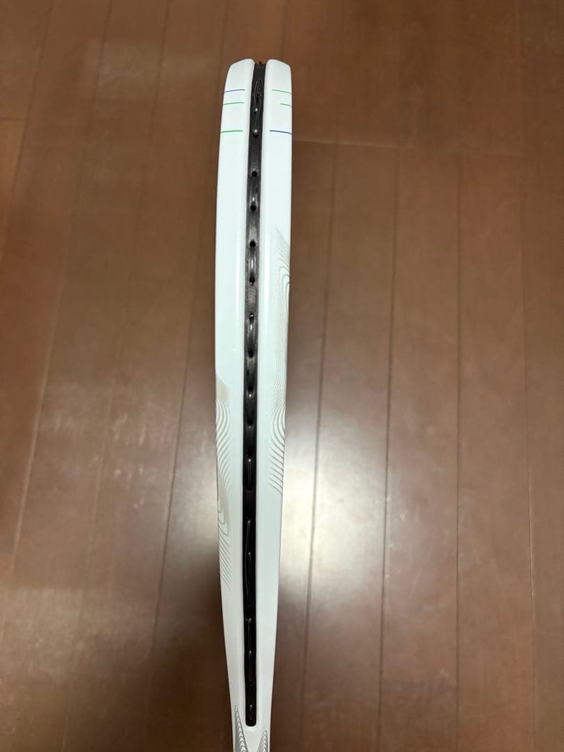 ナノフォース8v【美品】