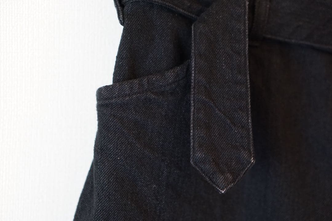 し*け様 COMOLI デニムベルテッドパンツ 2