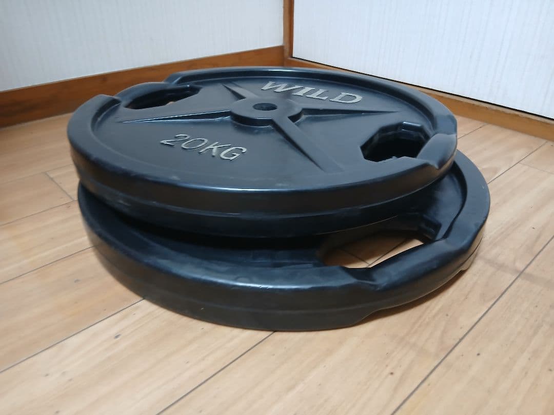 ② WILD FIT バーベル　プレート 20kg x 1 枚
