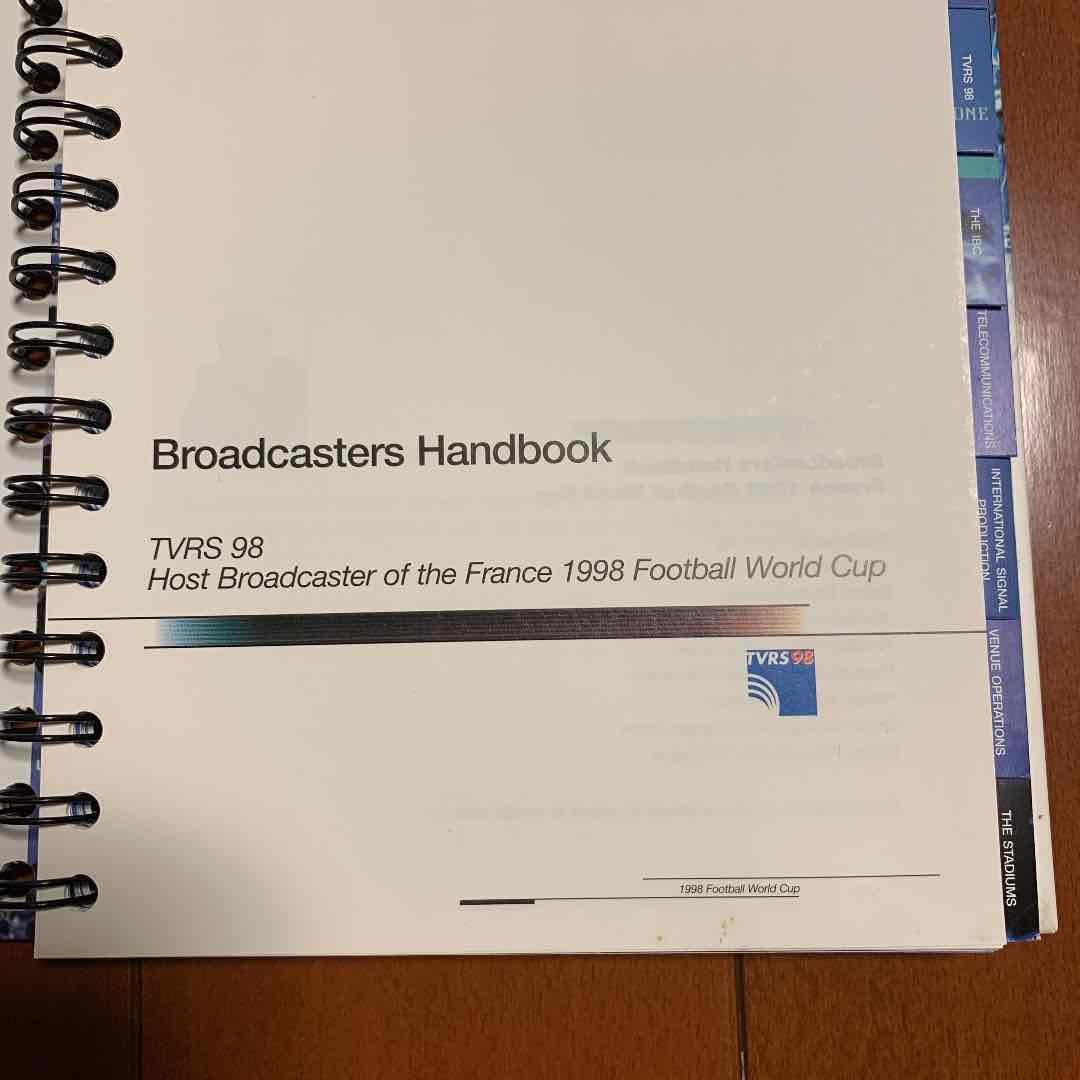 ★希少 レア★FIFA W杯 ワールドカップ ハンドブック 1998