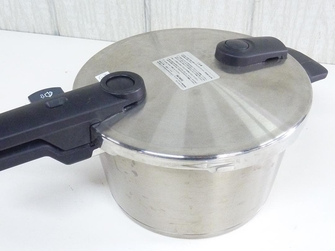 フィスラー Fissler 圧力鍋 ビタクイック プレミアム 4.5L【中古品】