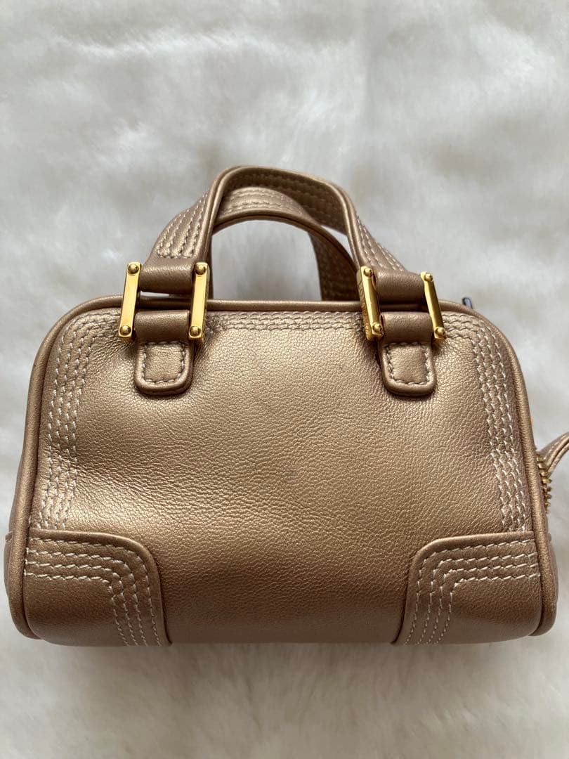 LOEWE　マイクロミニアマソナショルダーポーチ