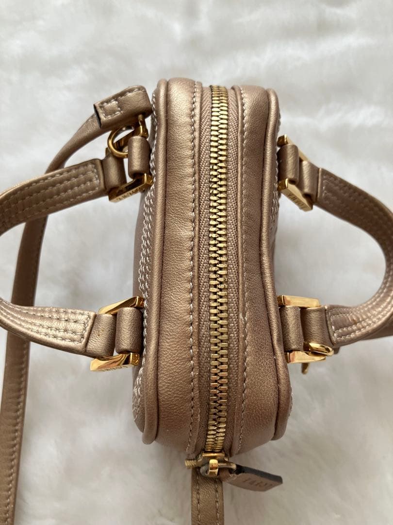 LOEWE　マイクロミニアマソナショルダーポーチ