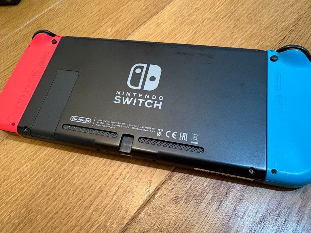 Nintendo Switch 本体 / プロコン/ ソフト2点おまけ