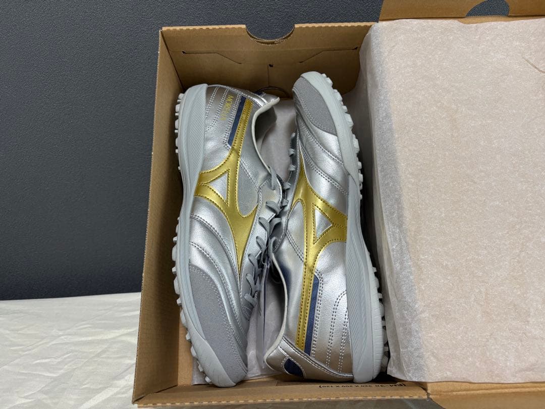 Mizuno サッカーシューズ シルバー/ゴールド 新品未使用タグ付き