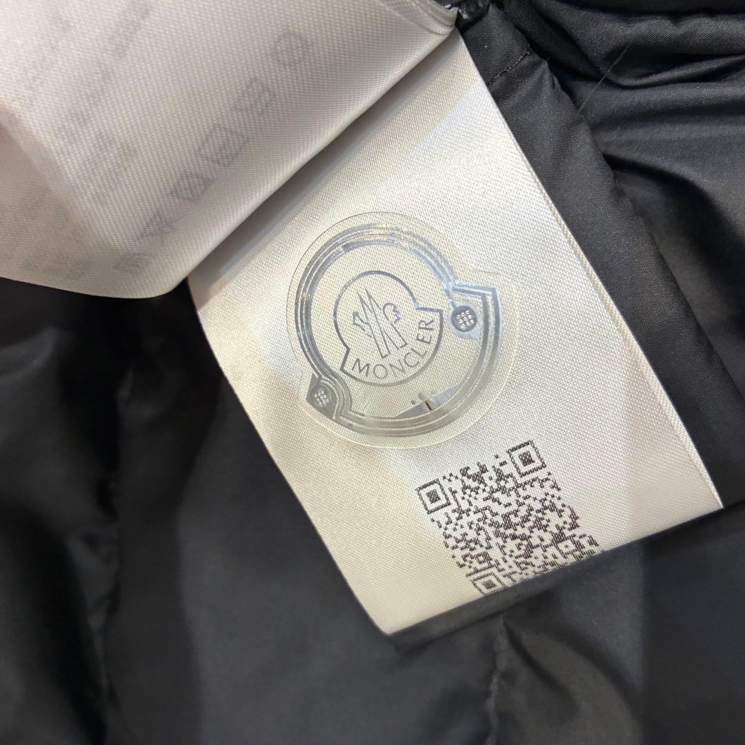 MONCLER モンクレール　LECHTAL ダウンベスト