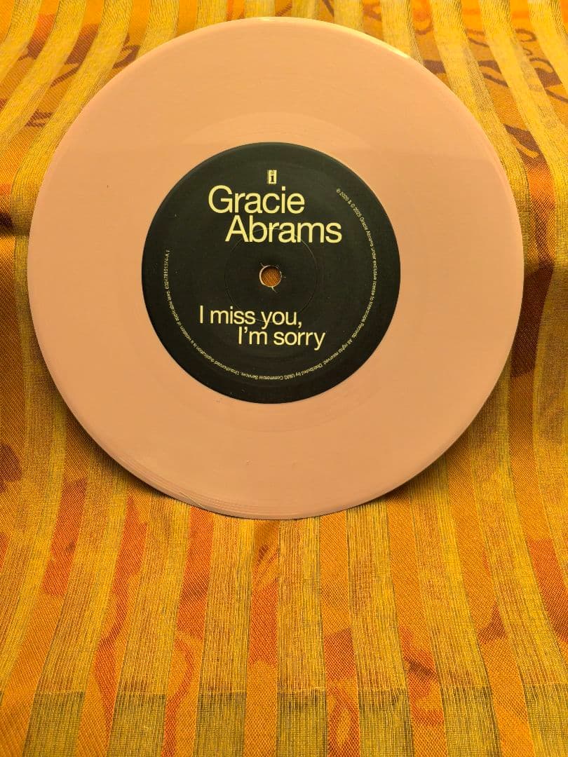 Gracie Abrams, Official EP_Record×2